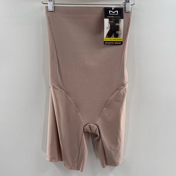 NWT Maidenform Craveable Intimates High Waisted Thigh Slimmer Sculpt Extra Firm - Picture 2 of 11